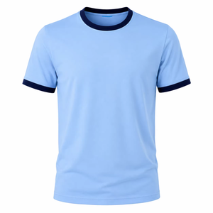 Camiseta de Manga Corta Azul Claro para Hombre con Ribete en Contraste Azul Marino, Corte Regular, Estilo Casual, Cuello Redondo, Color Sólido, Diseño Personalizado - Product Image 1