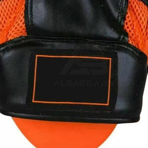 Équipement de boxe : Cibles de frappe de sécurité en cuir PU véritable, personnalisables, pour la protection, vente en gros - Product Image 6