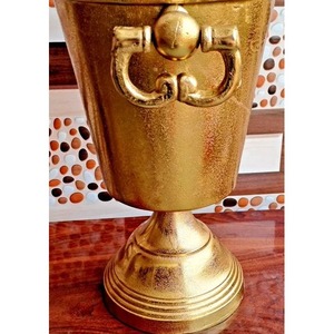 Cubo de Hielo de Metal Dorado Vintage con Asa, Diseño para Fiestas - Product Image 5