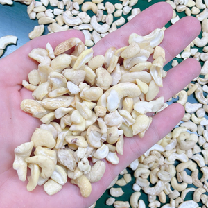High Quality Broken Kaju In Bulk Santigo Cashew <b>Nuts</b> Kaju <b>Kernel</b> Cashew <b>Nuts</b> FREE Sample - Product Image 1