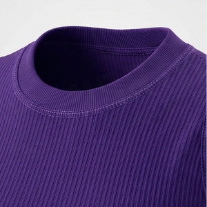 Ensemble sportif deux pièces côtelé pour femme : crop top sans manches et short taille haute, couleur unie, longueur au-dessus du genou - Product Image 4