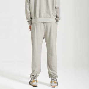 Ensemble survêtement et jogging surdimensionné OEM pour homme, tissu premium, tenue décontractée pour la gym, entraînement, streetwear - Product Image 6
