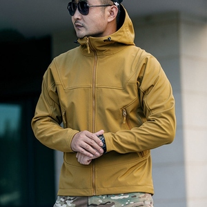 Veste Softshell Homme Nouvelle Collection Automne, Coupe-Vent en Polyester Épais Doublée Polaire, Style Streetwear à Capuche et Fermeture Éclair pour l'Extérieur (Vente en Gros) - Product Image 5