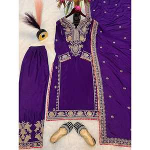 Ensemble de costumes de fête pour femmes de créateur avec broderie élégante - Product Image 4