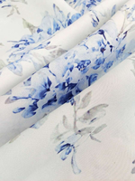 Robe Courte Fleurie Bleue Grande Taille pour Femme, Col Boutonné, Ceinturée, Volants Superposés, Style Vacances, Vente en Gros Personnalisée