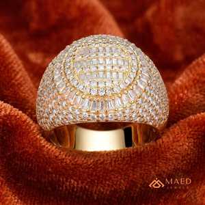 แหวนมอสซาไนต์ชุบทอง 14K ประดับเพชรแบบไอซ์เอาท์สำหรับผู้ชาย ทรงบาแกตต์ สไตล์ฮิปฮอป หรูหรา เหมาะสำหรับงานแต่งงาน - Product Image 4