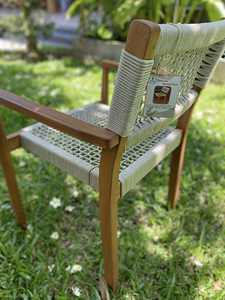 Silla de Comedor para Exterior - Madera de Acacia con Acabado de Aceite Natural y Cuerda - Diseño Ecológico, Duradero y Ligero - Product Image 3