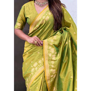 Sari en soie Pichwai tissé avec des fils verts Zari, robe de soirée élégante - Product Image 3