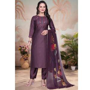 Conjunto Completo de Kurta, Pantalón y Dupatta de Viscosa Morada para Mujer, Disponible en Stock, Manga Tres Cuartos, Largo hasta la Pantorrilla, Estilo Tradicional - Product Image 1