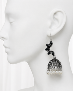 Pendientes de Araña de Latón Vintage Plateado Antiguo con Ónix y Perlas de Imitación, Diseño Étnico Indio para Ocasiones de Fiesta de Mujer - Product Image 2