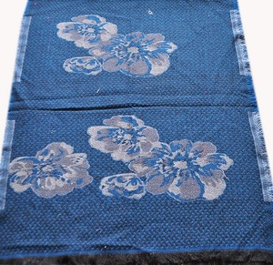 Estola de Jacquard de Acrílico Lowellcraft Cortada a Máquina de Delhi - Product Image 3