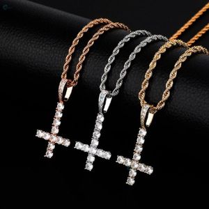 Pendentif Hip Hop en diamant cultivé en laboratoire VVS1, pendentif croix unique, argent sterling 925, pendentif de luxe - Product Image 1