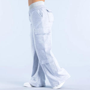 Nesta Sports 2025 – Pantalon de jogging cargo oversize pour femme – Personnalisable avec logo, en coton et polyester molletonné, coupe large avec poches - Product Image 3