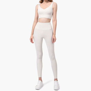 Conjunto Deportivo de Yoga para Mujer, Diseño Sólido, Elástico en Cuatro Direcciones, Sin Costuras, 2 Piezas, Ropa de Entrenamiento de Alta Calidad, Cintura Elástica - Product Image 1