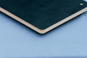 Madera contrachapada de melamina blanca duradera de 18mm para decoración de muebles modernos Elegante y duradero para apartamentos y hoteles - Product Image 3