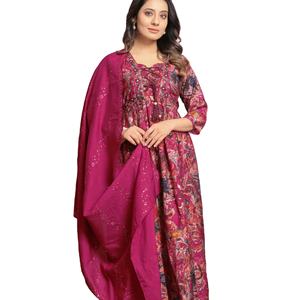 Ensemble Kurti de broderie de soie de créateur dernier cri par Fab Zone - Product Image 1