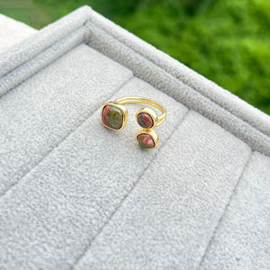 Bagues ajustables unisexes à ouverture frontale, trois pierres, en jaspe unakite naturel, cabochon rond coussin, élégantes et fines - Product Image 2