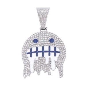 Collier pendentif hip-hop tendance en moissanite de fournisseur indien pour les amateurs de mode et les accessoires de musique rap, disponible à la vente - Product Image 1