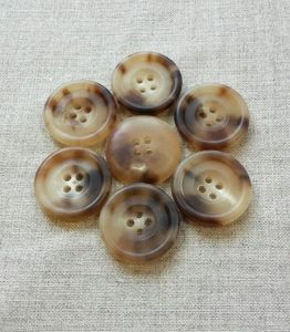 กระดุมเขาควายอาเกตธรรมชาติแกะสลักสไตล์สัตว์พร้อมคุณสมบัติกันน้ำ - Product Image 2