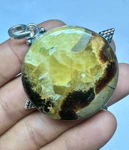 Élégant pendentif charme vintage en argent 925 jaune naturel, fait main, style bohème, avec pierre précieuse, cadeau pour elle - Product Image 2