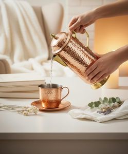 Carafe en cuivre Collection Elite Wellness avec verre, export en gros, fabricant Inde - Product Image 5
