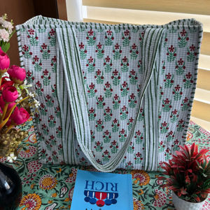 Bolsa de Compras de Moda India, Estampada a Mano, Acolchada, Forrada de Algodón, para Invierno y Verano, con Diseño de Flores Bordadas, para Mujer - Product Image 1