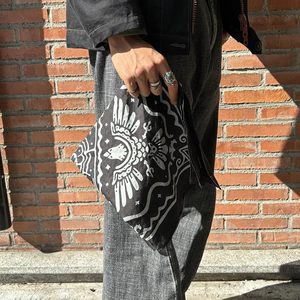 Pañuelo Cuadrado Personalizado de Alta Calidad, 100% Algodón, de una Sola Cara, 55x55cm, Sublimado, Transpirable, de Secado Rápido, para las Cuatro Estaciones - Product Image 5