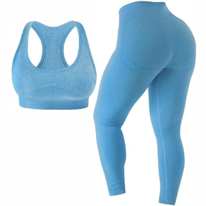 Ensemble de sport sans couture extensible dans les quatre sens : soutien-gorge de sport et leggings – Fournisseur en gros de vêtements de sport et d'activewear - Product Image 1