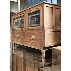 Vitrina rústica de madera y vidrio con encanto Vintage para escaparate y almacenamiento-Estante de exhibición vintage único - Product Image 1