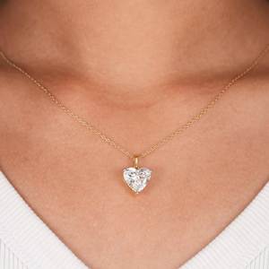 Colgante de Diamante Cultivado en Laboratorio con Corte Corazón, Chapado en Oro Amarillo de 18K, con Certificación IGI, para Uso Diario de Mujeres - Product Image 6