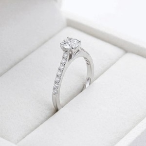 Bague de mariage et de fiançailles en or massif 10K 14K 18K, diamant de laboratoire rond couleur DEF clarté VS VVS, certifié IGI - Product Image 2