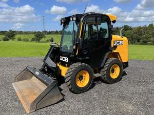 รถตักล้อยาง JCB 300 คุณภาพสูง รถตักหน้า/รถตักขนาดเล็ก รับน้ำหนักได้ 9 ตัน พร้อมเครื่องยนต์และชิ้นส่วนไฮดรอลิก MOOG มอเตอร์และปั๊ม - Product Image 2