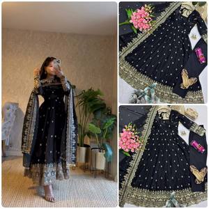 Costume Anarkali en soie noire brodée avec dupatta, tenue traditionnelle indienne et pakistanaise pour femmes, longueur au sol, pour mariage - Product Image 2