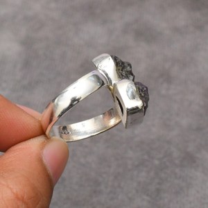 Anillo de amatista en bruto hecho a mano con plata de ley 925, joyería de piedras preciosas, anillo único y llamativo, regalo para mujeres y niñas - Product Image 3