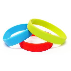 Pulseras de Silicona Coloridas de Alta Calidad para Clubes Deportivos, Festivales y Campañas de Recaudación de Fondos, Suaves y Disponibles a Precio de Fábrica - Product Image 5