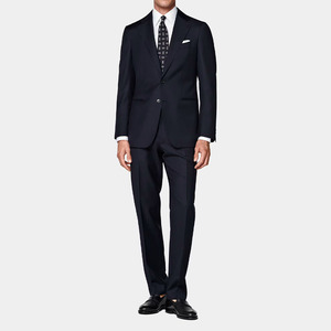 Costume formel pour homme de haute qualité fabriqué au Pakistan, blazer et pantalon bleu marine, tissu haut de gamme et coupe ajustée, costume élégant pour homme - Product Image 1