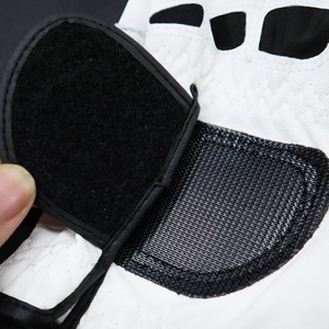 Best Seller Windproof Men's Fashion PU Leather Eco-Friendly Durable Abrasion Resistant Wrist-Length <b>Single</b> Golf Glove Four - Product Image 5