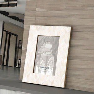 Cadre photo 4x6 avec verre et cadre en bois rustique brun, pour affichage mural ou sur table, portrait ou paysage, fixation murale - Product Image 3