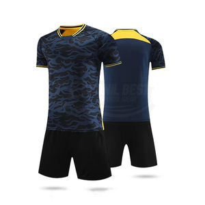 Ensemble de maillot de football camouflage bleu personnalisé pour homme, col en V, manches courtes, polyester respirant, coupe athlétique toutes saisons - Product Image 1