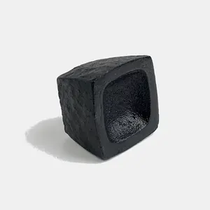 Portavelas cuadrado moderno para decoración del hogar, soporte para velas de hierro fundido duradero, portavelas decorativo pequeño de 4.45 cm de altura. - Product Image 3