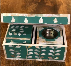 Ensemble porte-encens élégant en nacre avec bouchon d'anis étoilé Brûleur d'encens en bois et diffuseur d'aromathérapie en matériau feuille - Product Image 1