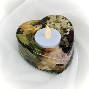 Customized <b>Resin</b> Candle Holder With Premium Quality Finish For Living Room Bedroom And Office Decoration - Product Image 1