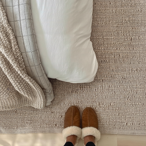 พรมผสมปอกระเจาธรรมชาติ พรมปอกระเจาทอมือสำหรับห้องนั่งเล่น ห้องนอน และห้องรับประทานอาหาร ตกแต่งบ้าน - Product Image 4