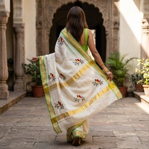 Sari en coton à motif d'oiseaux dessiné à la main avec bordure verte pour femmes, tenue indienne traditionnelle, style décontracté longueur ras du sol - Product Image 3