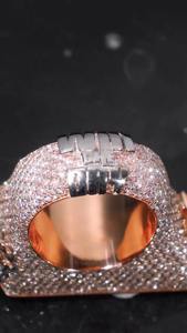 Anillo de Moissanita Royal Iced |   Diamante VVS |   Plata de Ley 925 |   Anillo de Moda Hip Hop |   Joyería Unisex para Regalo |   Diseño Personalizado - Product Image 4