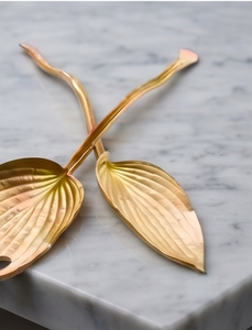 Ensemble de couverts élégants en métal avec motif feuille d'or, finition miroir, compatibles lave-vaisselle, pour occasions de mariage - Product Image 4