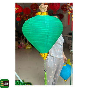 Lanterne en papier ronde, décoration suspendue pour les fêtes du Nouvel An lunaire et la décoration intérieure, en provenance du Vietnam, pour les décorations saisonnières - Product Image 1