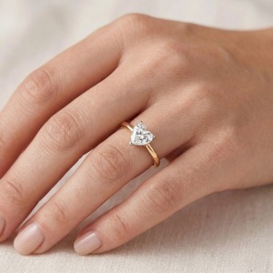 Anillo Solitario de Diamante Corte Corazón en Oro de 14K, Diamante Cultivado en Laboratorio de 1 CT, Anillo de Compromiso Clásico - Product Image 6