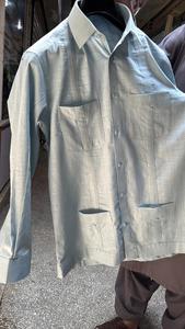 Camisa Guayabera de Algodón Gris Claro para Hombre, Manga Larga, Transpirable, 4 Bolsillos, Estilo Latino, Venta al Por Mayor OEM - Product Image 3