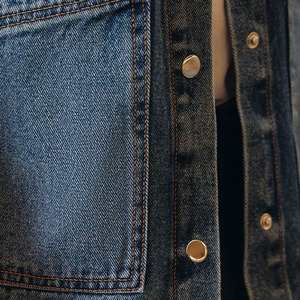 Chemise en jean pour homme à manches longues, coupe classique, col rabattu, couleur unie, style décontracté, délavage à la pierre, fermeture boutonnée sur toute la longueur - Product Image 4